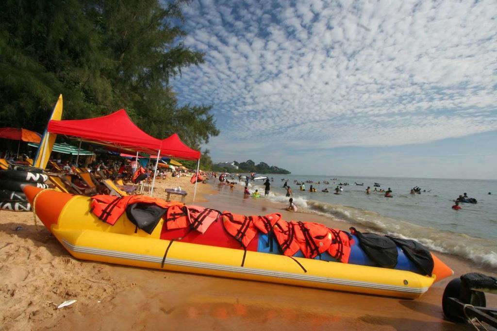 Ocean View Resort Port Dickson Exterior photo